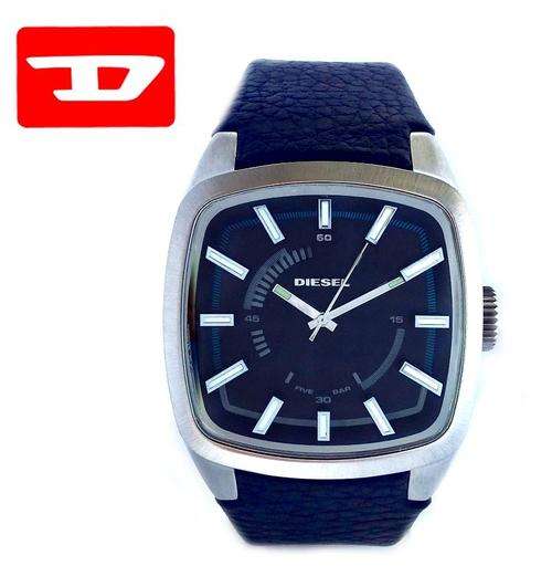 DIESEL SCALPED STAINLESS STEEL WATCH   **VALUE: R4299.00**