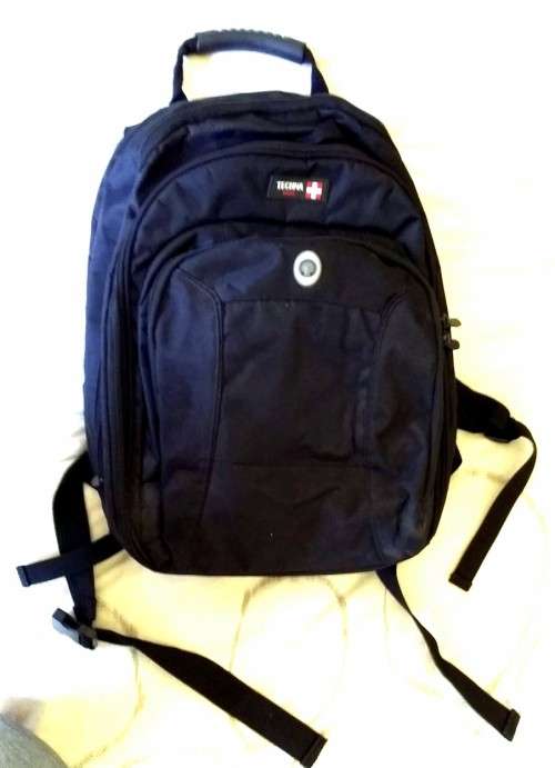 ** R1 CLEARANCE SALE ** TECHNA SWISS MULTI COMPARTMENT LAPTOP BACKPACK / BAG