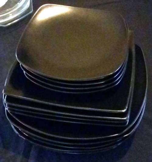 ** R1 CLEARANCE SALE **  MIXED SET OF BLACK TABLEWARE (SOME RUSSEL HOBBS)