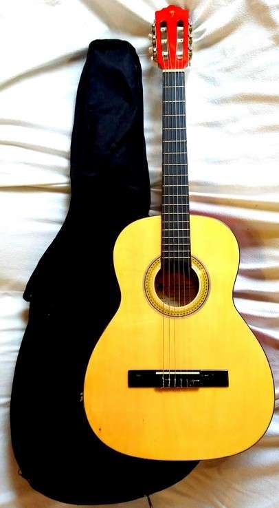 ** R1 CLEARANCE SALE ** PALMER AMANDA 36" CLASSICAL GUITAR WITH GUITAR BAG