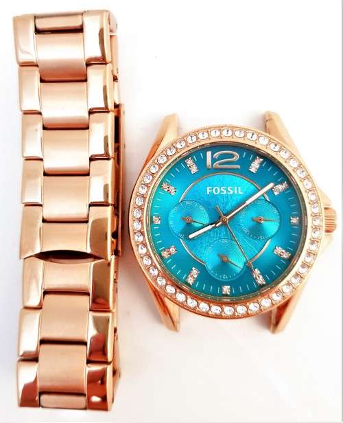PLS READ DESCRIPTION - FOSSIL RILEY CRYSTAL BEZEL ROSE GOLD LADIES WATCH- 38mm ( ES3385)