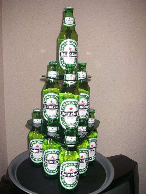 **Collectable Beck's Beer pyramid stackers**