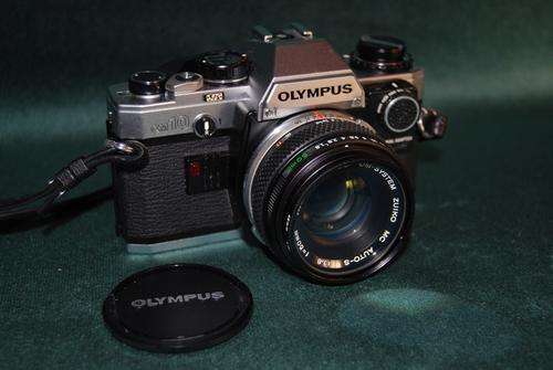 Olympus OM10 SLR Camera + Manual Adaptor