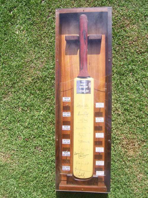 1999 Cricket World Cup Captains Bat