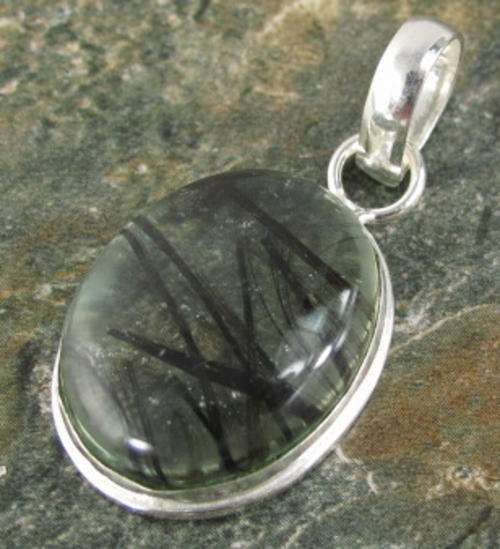 CAPTIVATING RUTILATED WHITE QUARTZ NATURAL GEMSTONE 925 SILVER PENDANT 1.5" - 3994