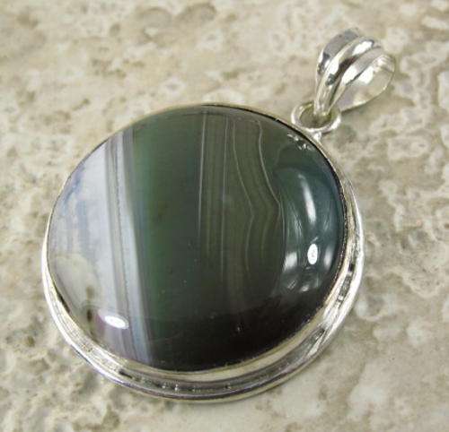 GORGEOUS BI-COLOUR AGATE NATURAL GEMSTONE 925 SILVER PENDANT 1.75" - 1137