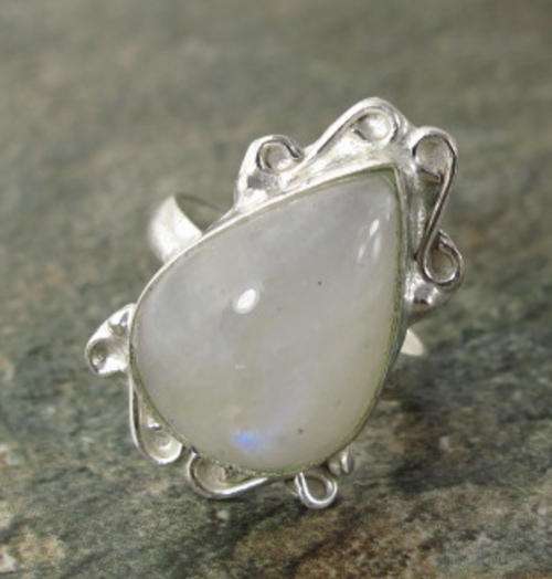 ENCHANTING & FLASHING RAINBOW MOONSTONE NATURAL GEMSTONE 925 SILVER RING #5.5 - 6047