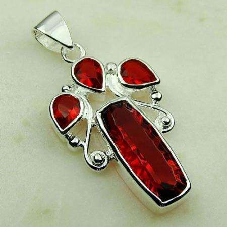 VIBRANT PYROPE RED QUARTZ - CONCAVE OCTAGON & PEAR CUT GEMSTONE 925 SILVER PENDANT 2.0"