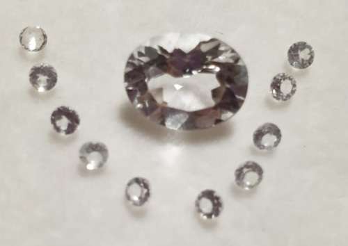 11pcs of 100% Shimmering Natural WHITE TOPAZ - 4.26tcw - Perfect for Jewelry - 1 Bid takes ALL!!