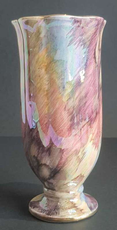 Rare in this condition -1940's Oldcourt Ware Hand Painted Lustre Vase - Gilt Edges - Marked