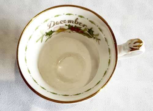 c.70`s Royal Albert Miniature Duo Flower of the Month Series Decembers Christmas Rose - Marked