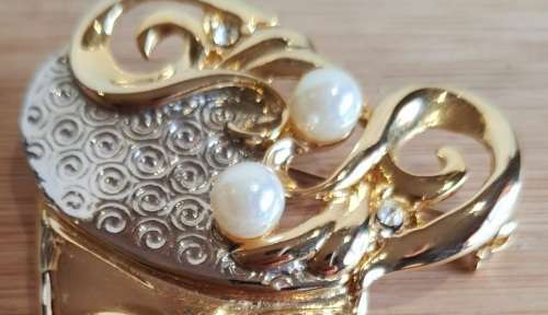 Pristine Condition Vintage Two Tone Costume Jewelry Brooch with Faux Pearls and CZ