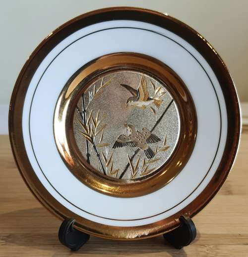 Metal Engraved Japanese CHOKIN 24kt Gold 2 Birds Plate with Stand - Marked