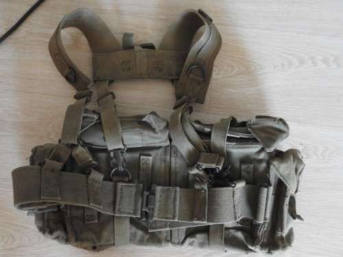 SA Army Kidney pouches with yoke