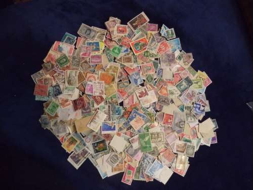 Mixed world stamps joblot 600 plus stamps - As per image