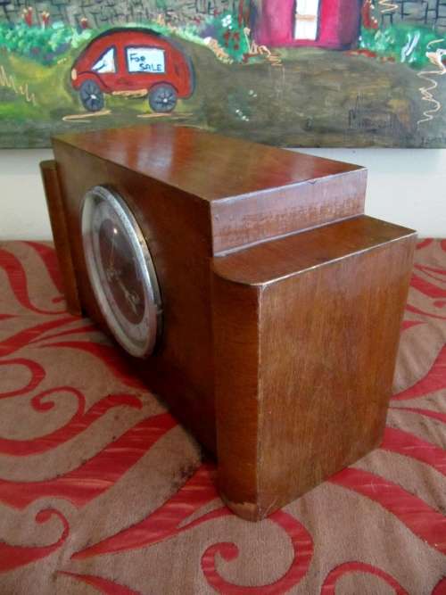 Vintage Art Deco Wooden Mantle Clock