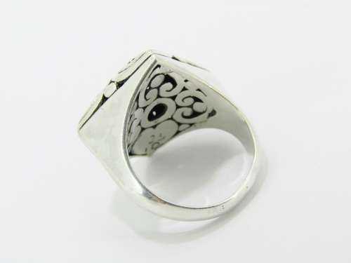 A  Gorgeous Chunky  Scroll Design Ring in Sterling Silver.