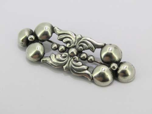 A Beautiful Candida Design Brooch In Sterling Silver.