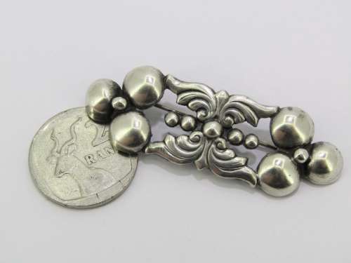 A Beautiful Candida Design Brooch In Sterling Silver.