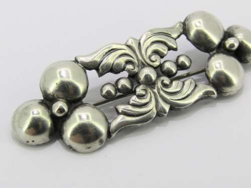 A Beautiful Candida Design Brooch In Sterling Silver.
