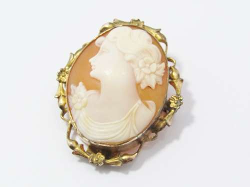 Gorgeous Detailed Gold Filled Cameo Pendant/Brooch