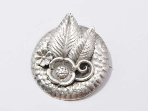 Lovely Vintage Mari-Lou Sterling Silver Brooch