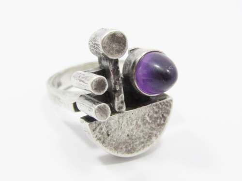 A Gorgeous German Modernist Design Ring With a Amethyst Stone In Sterling Silver.