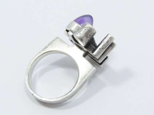 A Gorgeous German Modernist Design Ring With a Amethyst Stone In Sterling Silver.