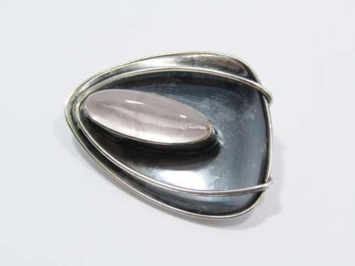 Vintage Modernist Design Rose Quartz Brooch in Sterling Silver