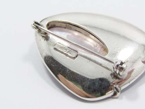 Vintage Modernist Design Rose Quartz Brooch in Sterling Silver