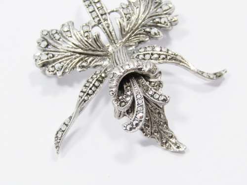 A Lovely Vintage Marcasite Orchid Brooch in Sterling Silver.