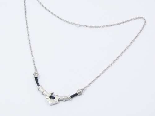 Beautifully Design Elephant Hair Necklace in Sterling Silver.