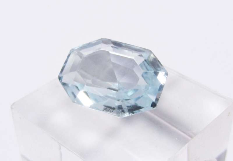 Exquisite! 4.8CT Genuine Aquamarine Gemstone, Fancy Cut