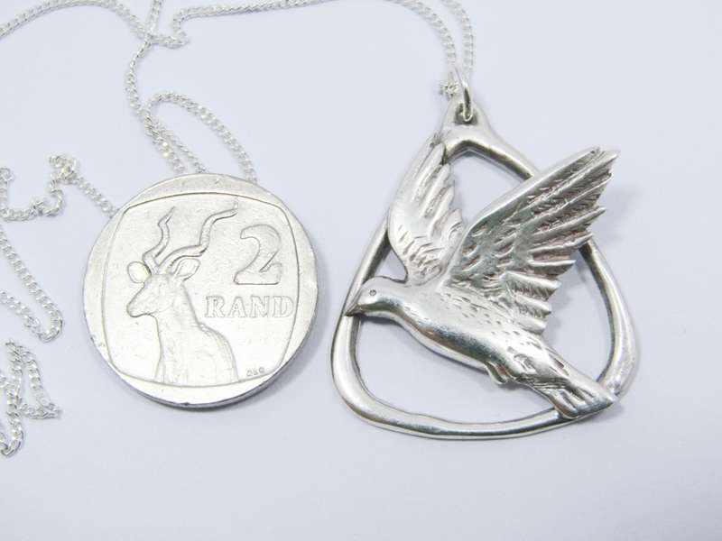 Vintage (c1978) Scottish Silver Bird in Flight Necklace