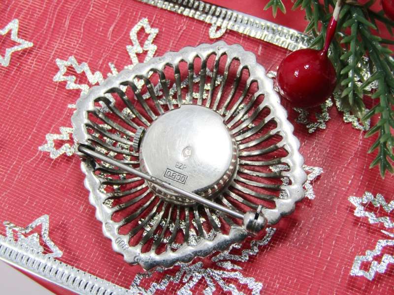Beautiful, Vintage Silver Mechanical Nurse`s Watch Brooch