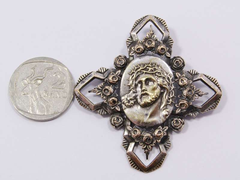 A Gorgeous Detailed Religious Two tone Brooch