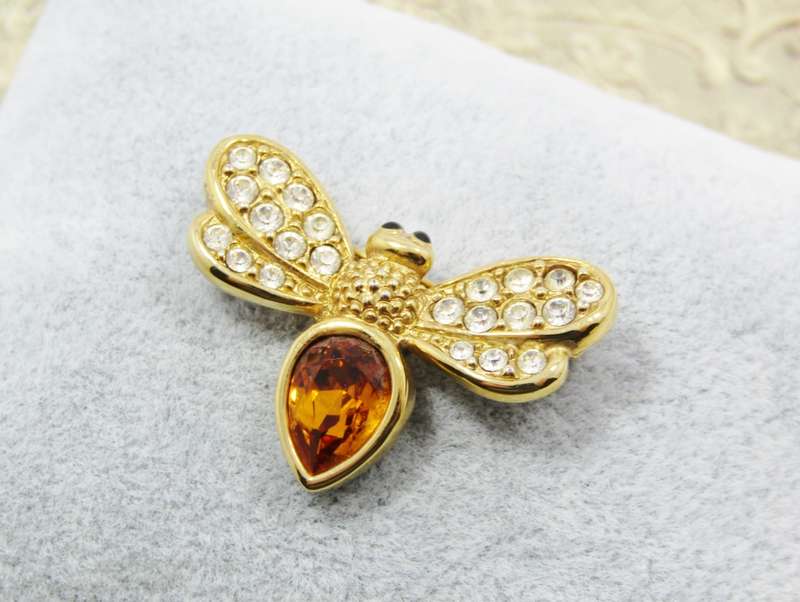 Genuine & Sparkling Swarovski Bee Brooch