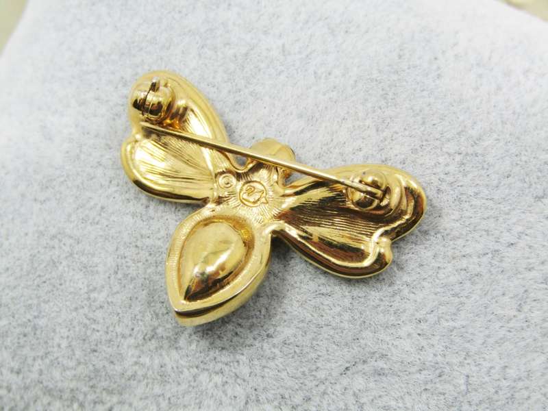 Genuine & Sparkling Swarovski Bee Brooch