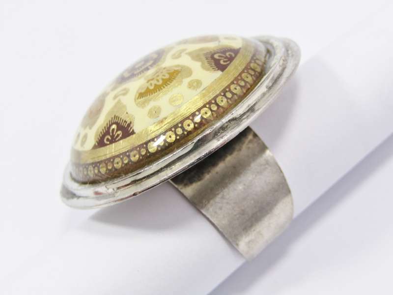 HUGE Antique Satsuma Porcelain in Costume Jewellery Ring