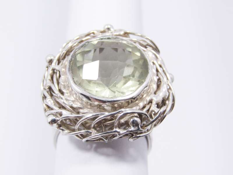 A Gorgeous  Light Green Quartz Nest Design Ring in Sterling Silver.