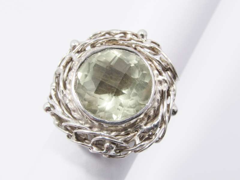 A Gorgeous  Light Green Quartz Nest Design Ring in Sterling Silver.