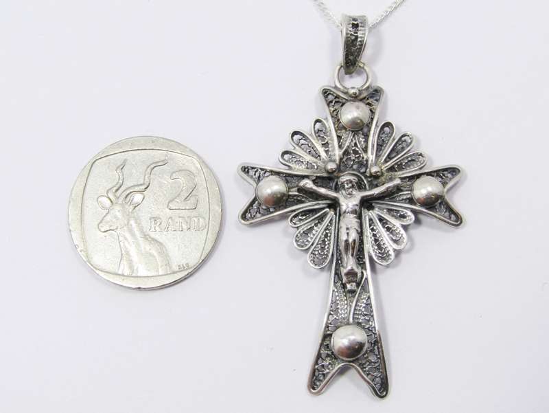 A Gorgeous Detailed Crucifix Pendant On Chain in Sterling Silver.