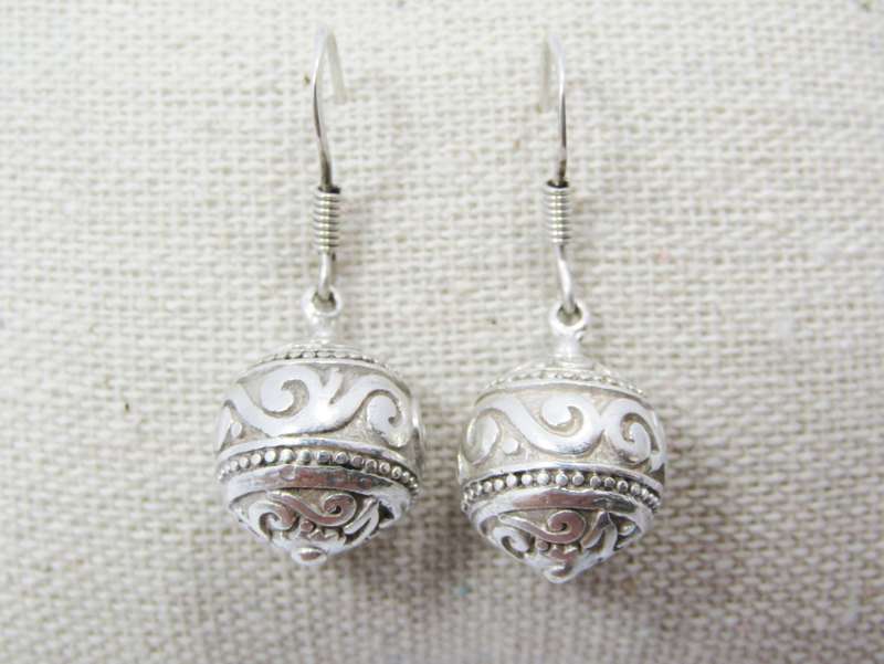 A Gorgeous Pair Repousse Design  Ball Design Earrings in Sterling Silv