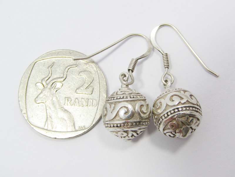 A Gorgeous Pair Repousse Design  Ball Design Earrings in Sterling Silv