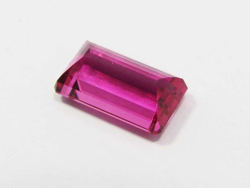 Exquisite! 3.696ct Intense Pink Tourmaline Gemstone, Certified