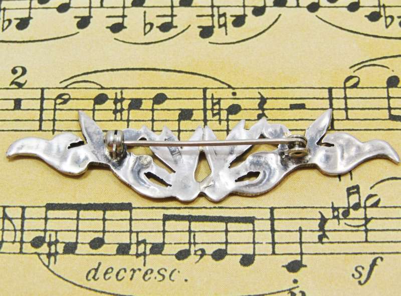 A Gorgeous Vintage Marcasite Brooch in Sterling Silver