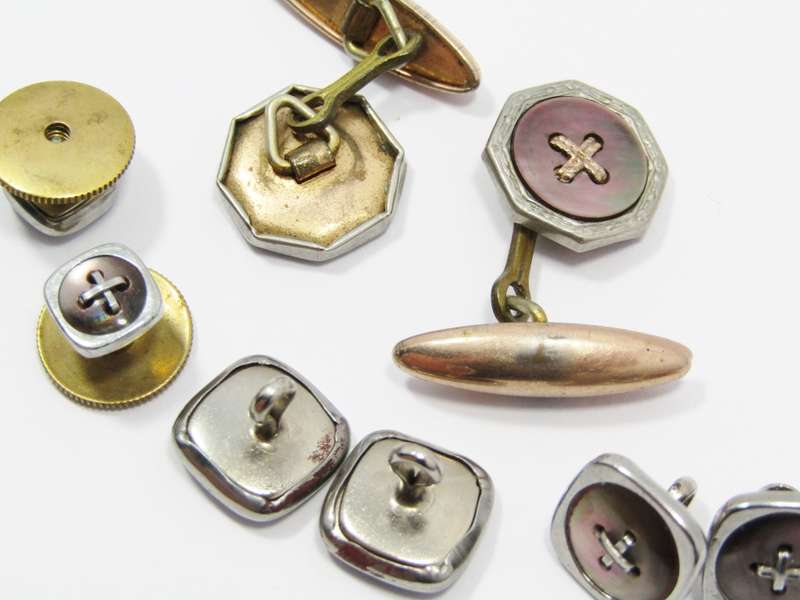 Set of Antique/Vintage Mother of Pearl Buttons, Cufflinks, Studs in Original Case