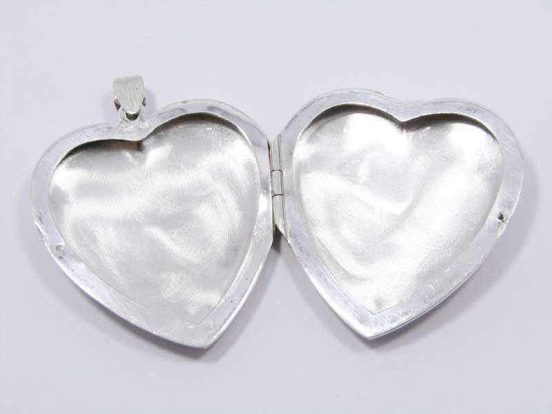 A Gorgeous Huge Vintage  Design Engraved Locket in Sterling Silver