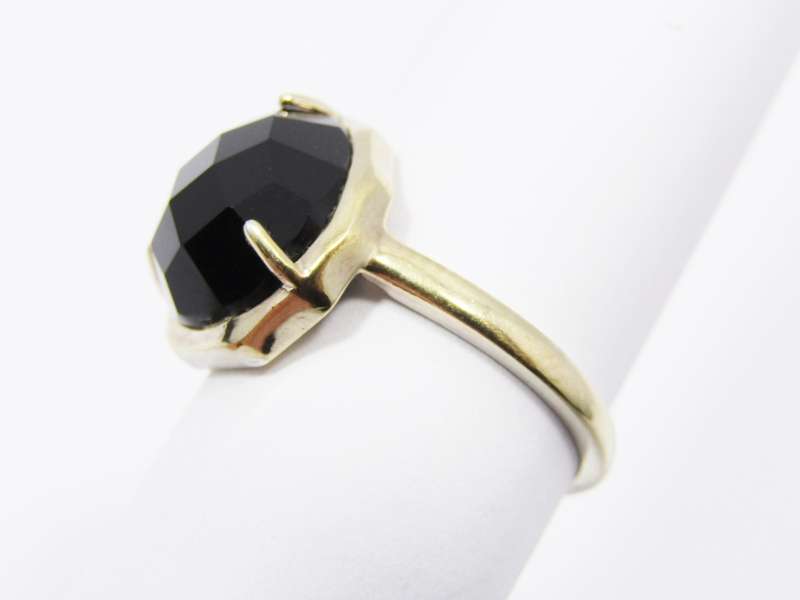 A beautiful Gold Gilt Over Sterling Silver Facetted Onyx Ring