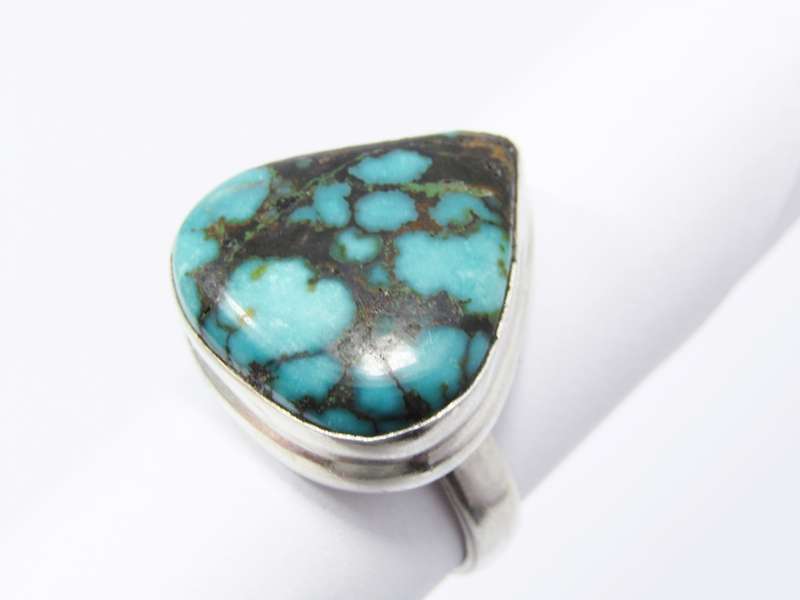 A Lovely Chunky Turquoise Ring in Sterling Silver.